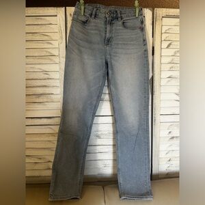 American Eagle Mom Jeans